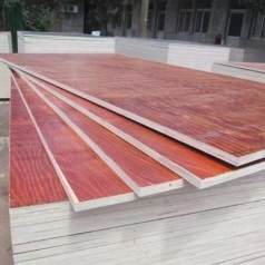 建筑模板